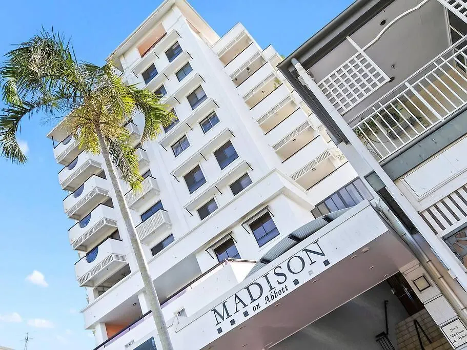 3 Bedroom Cbd Waterfront Luxury Apartment 케언스